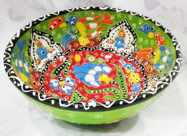 	Kütahya kabartmalı motifli çini kase 15 cm çapında