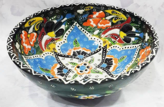 	15 cm kabartmalı desenli çini kase Kütahya el sanatı